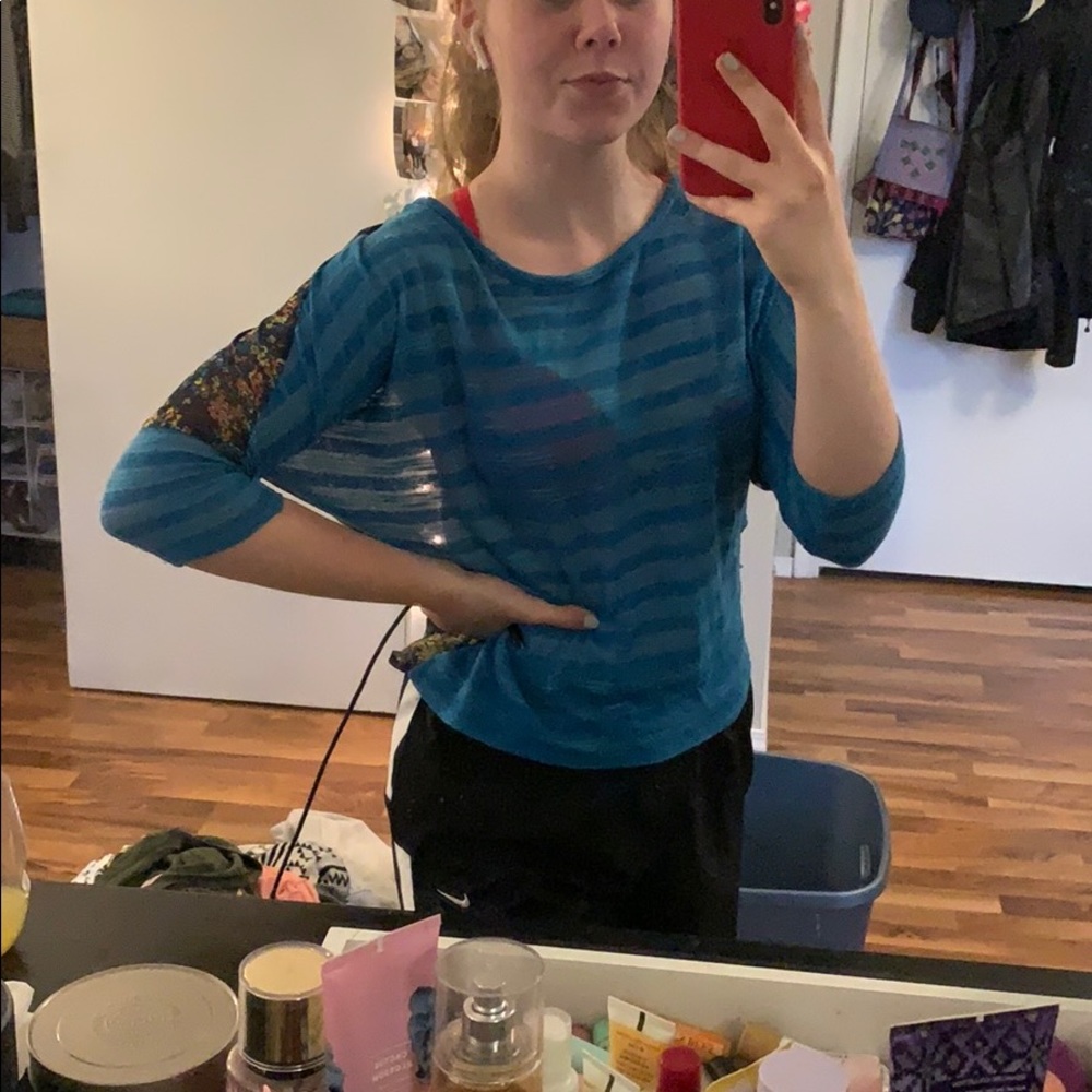 Longsleeve flowy shirt